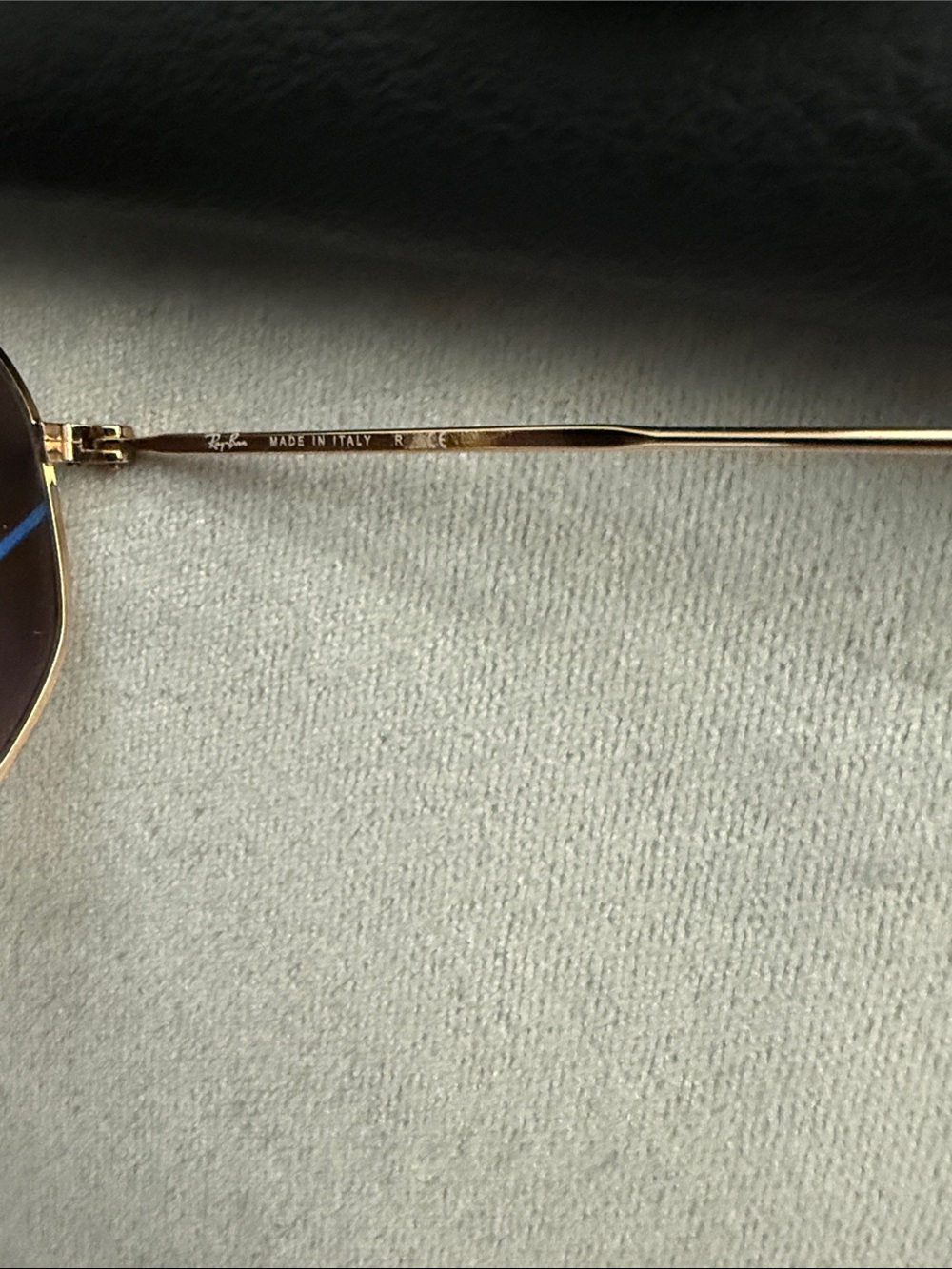 Ray-Ban Gold Frame Brown Lens Sunglasses with Black Case - Picture 6 of 9
